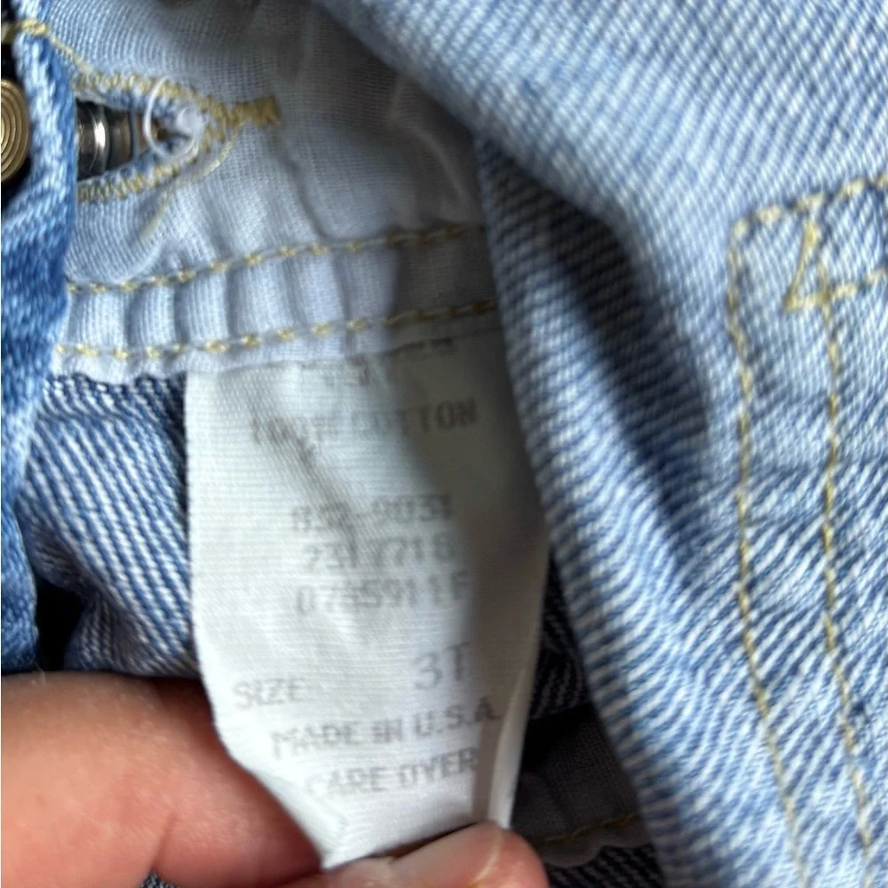 OshKosh Bgosh questions leave